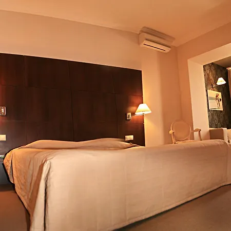 Hotel Uliss 3*